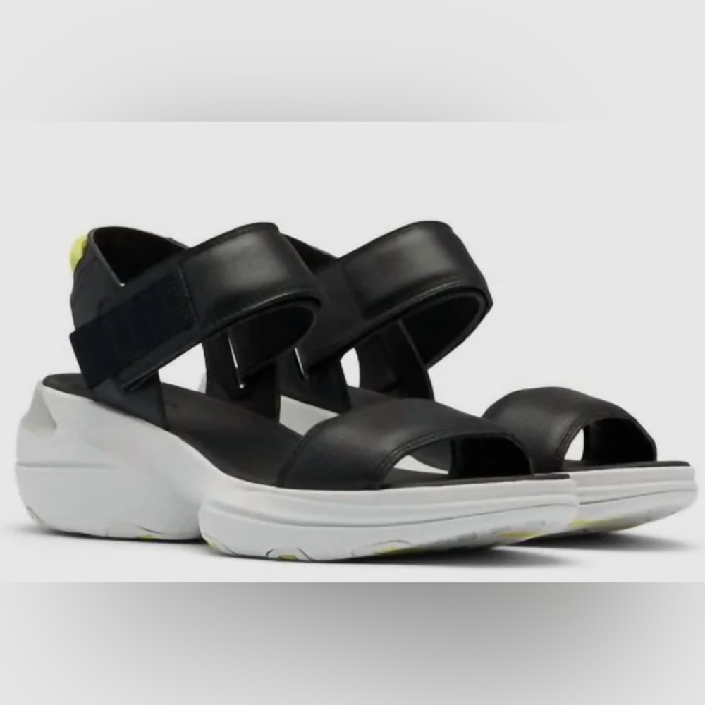 NIB Sorel Explorer Blitz Stride Sandal